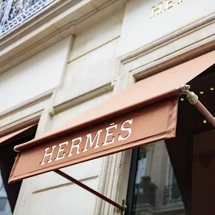 Illuminated awning valance by Luminard – installed at Hermès